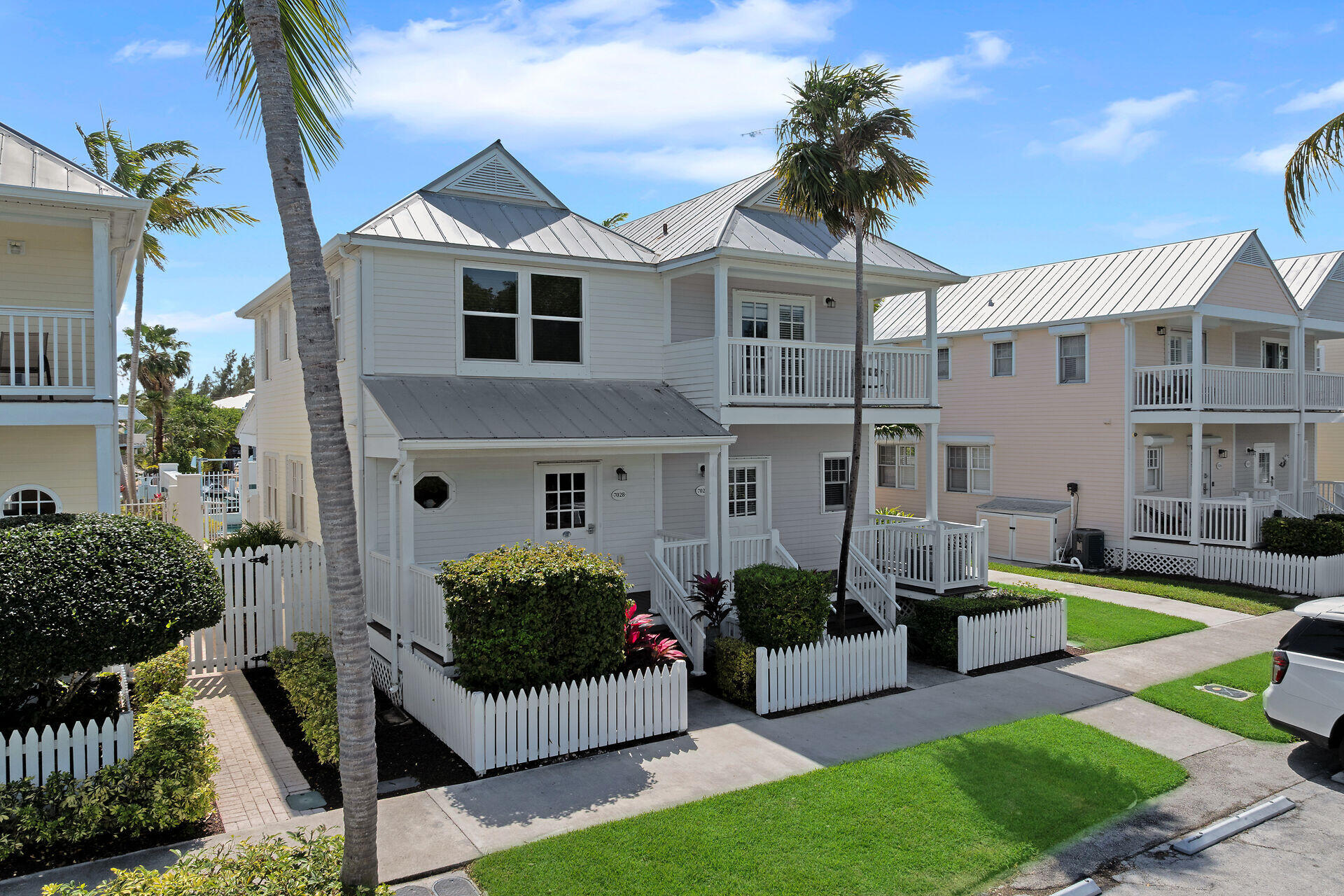 7028 Harbor Village Drive