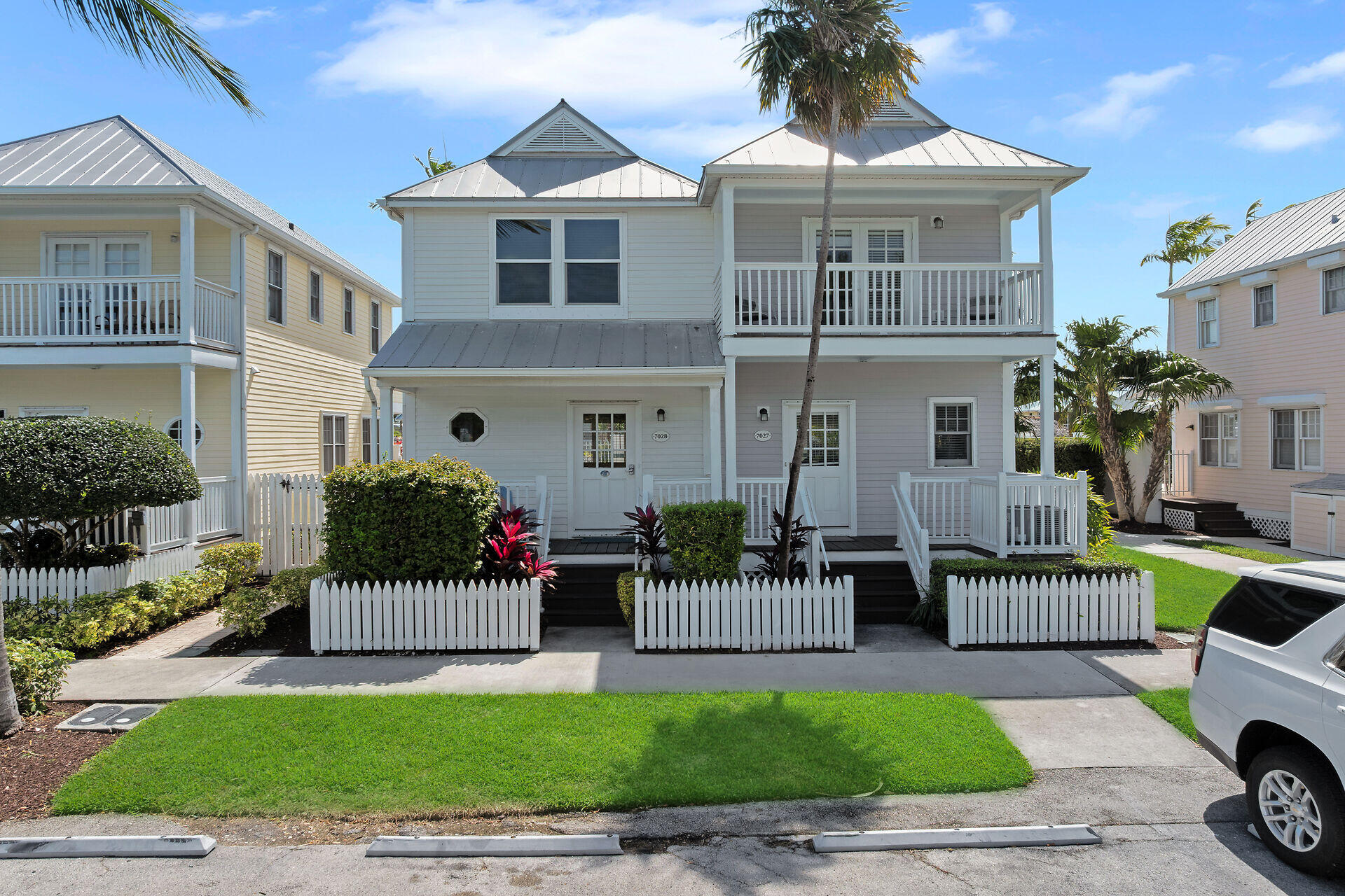 7028 Harbor Village Drive