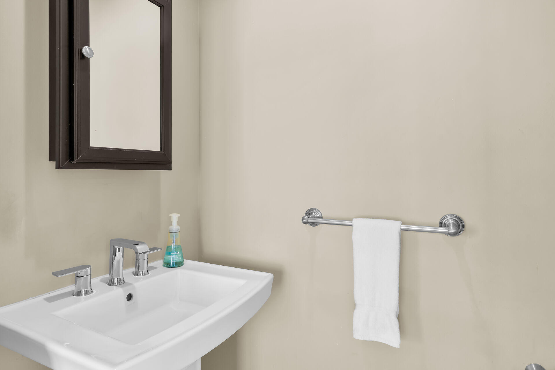 7028 Harbor Village Drive