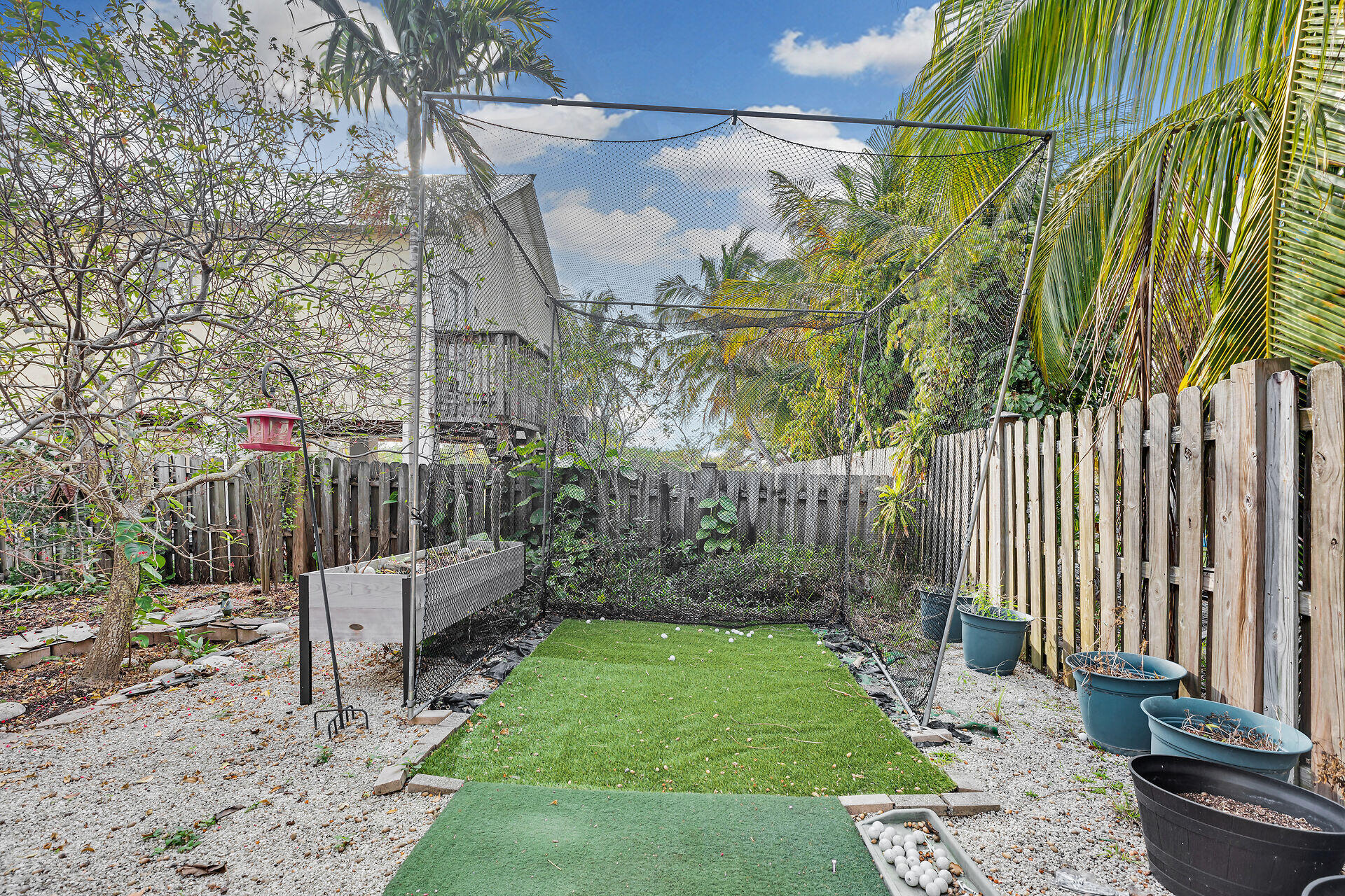 307 Avenue B