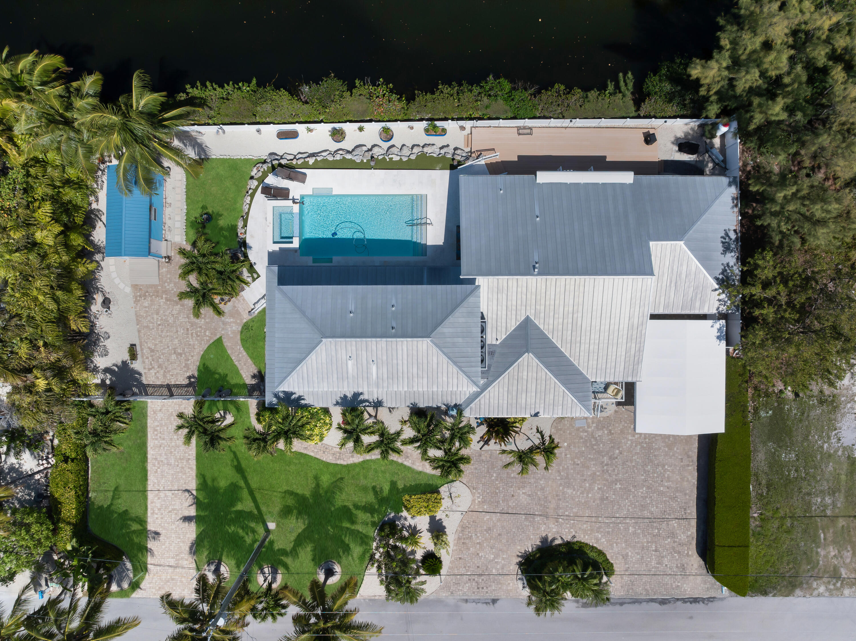 169 Venetian Way