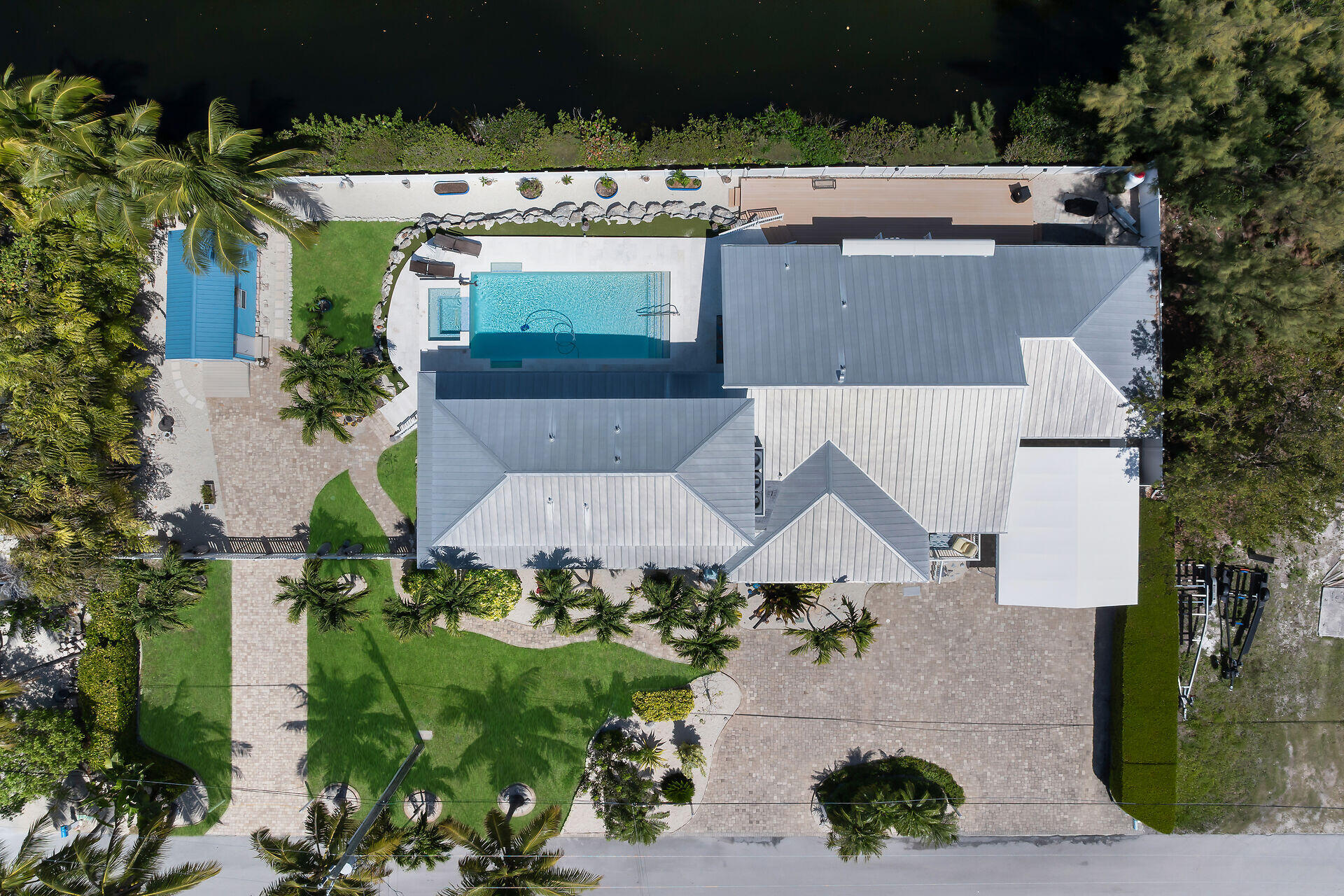 169 Venetian Way