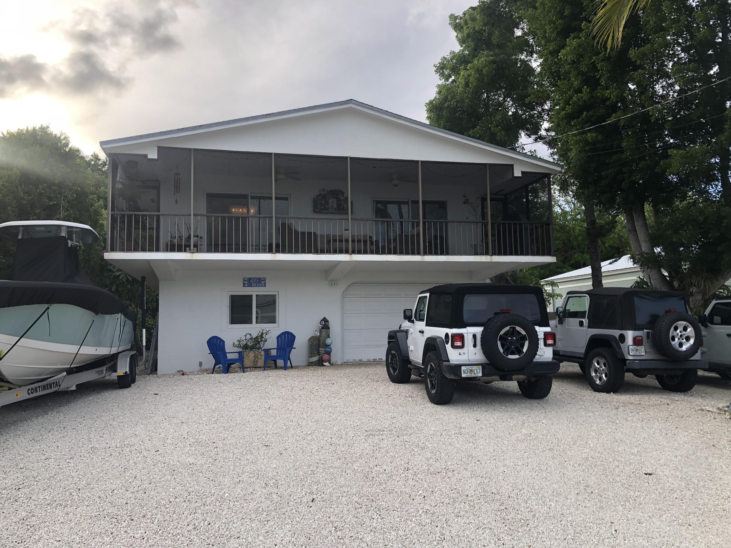 439 4th Road upstairs only