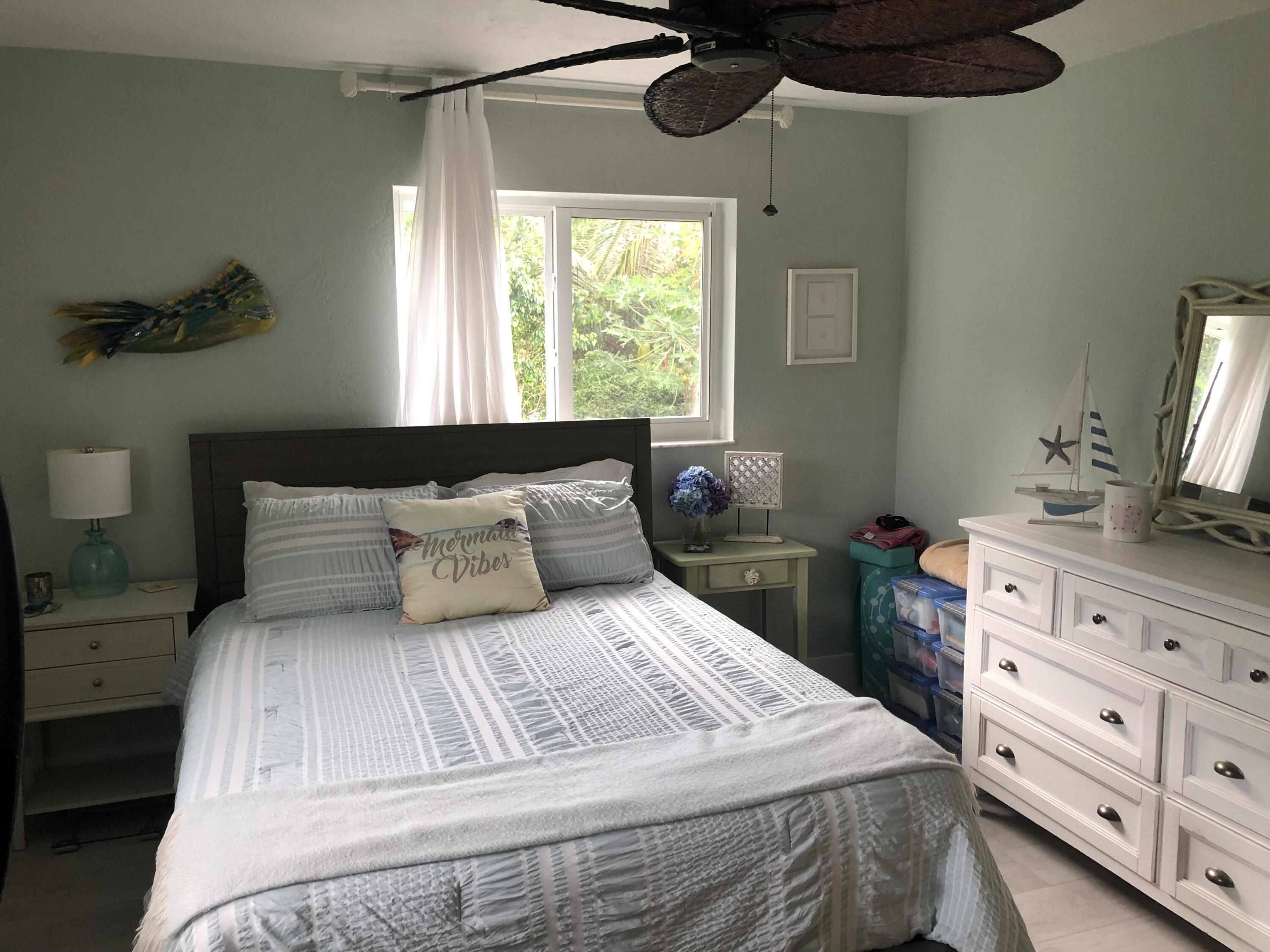 439 4th Road upstairs only