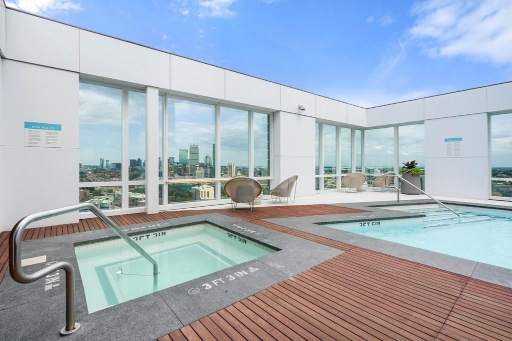 188 Brookline Ave # 22A