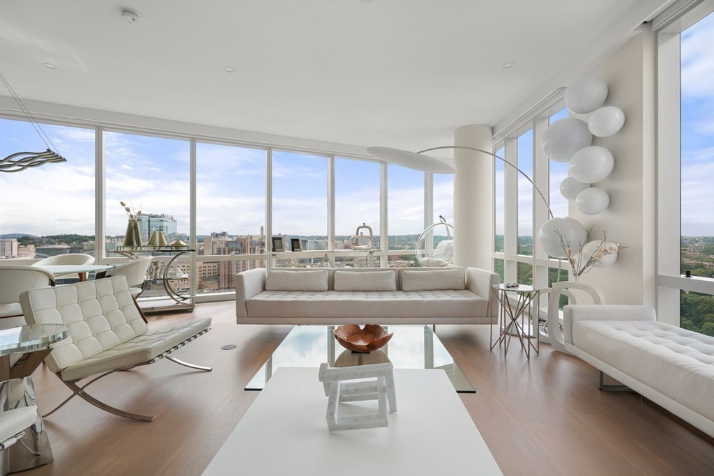 188 Brookline Ave # 22A