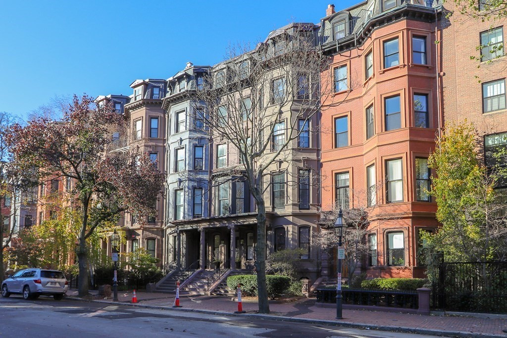 5 Marlborough St Unit: TH