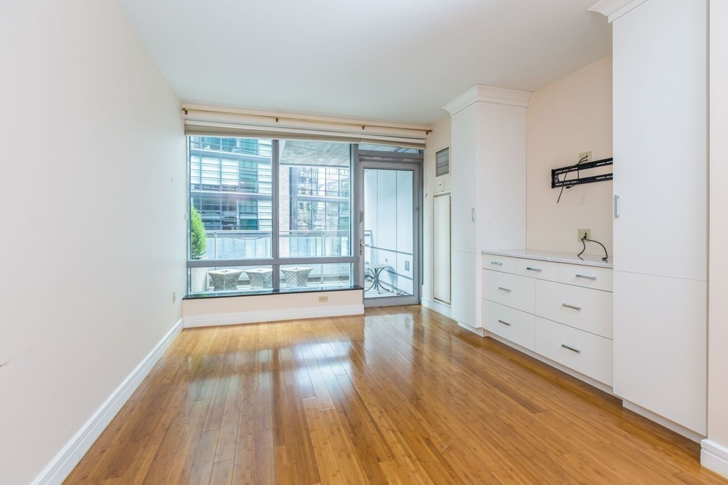 3 Avery Street # 308
