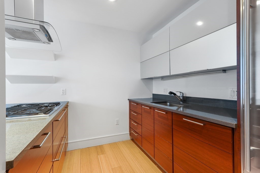 45 Province St # 1903