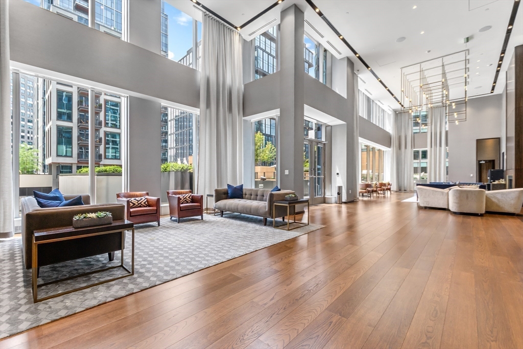 133 Seaport Blvd # 702