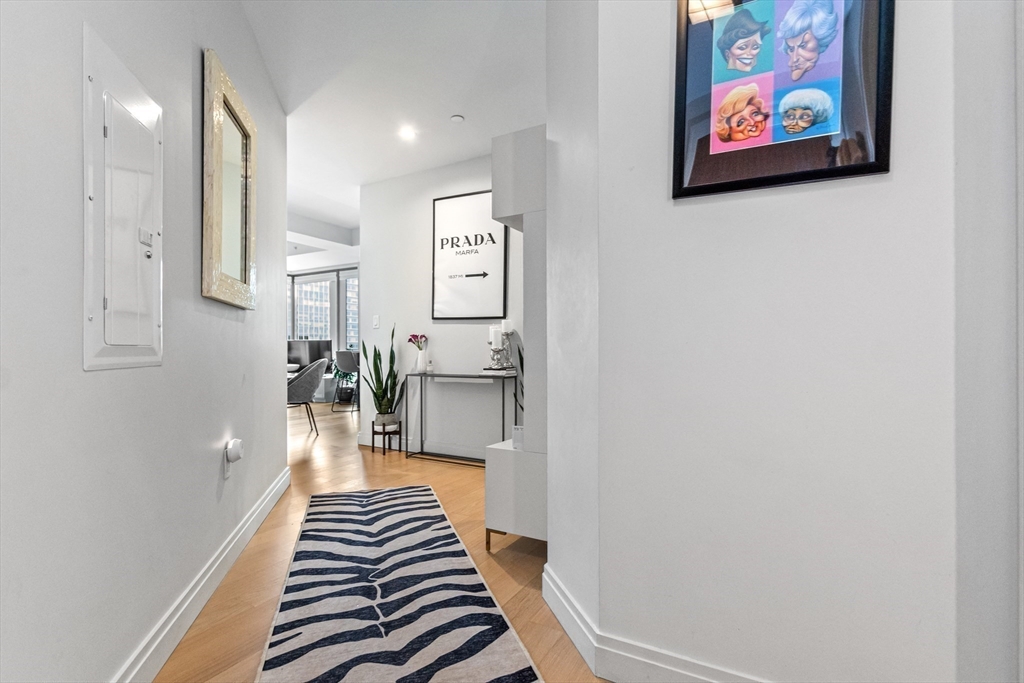 133 Seaport Blvd # 702