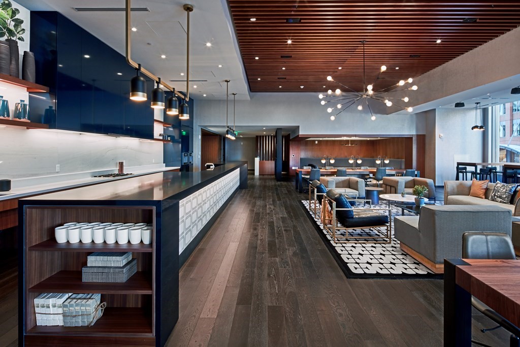 133 Seaport Blvd # 905