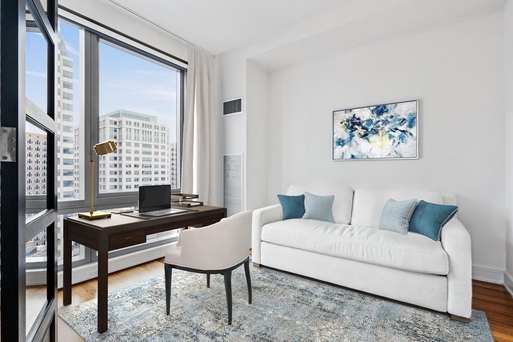 500 Atlantic Ave # 18A