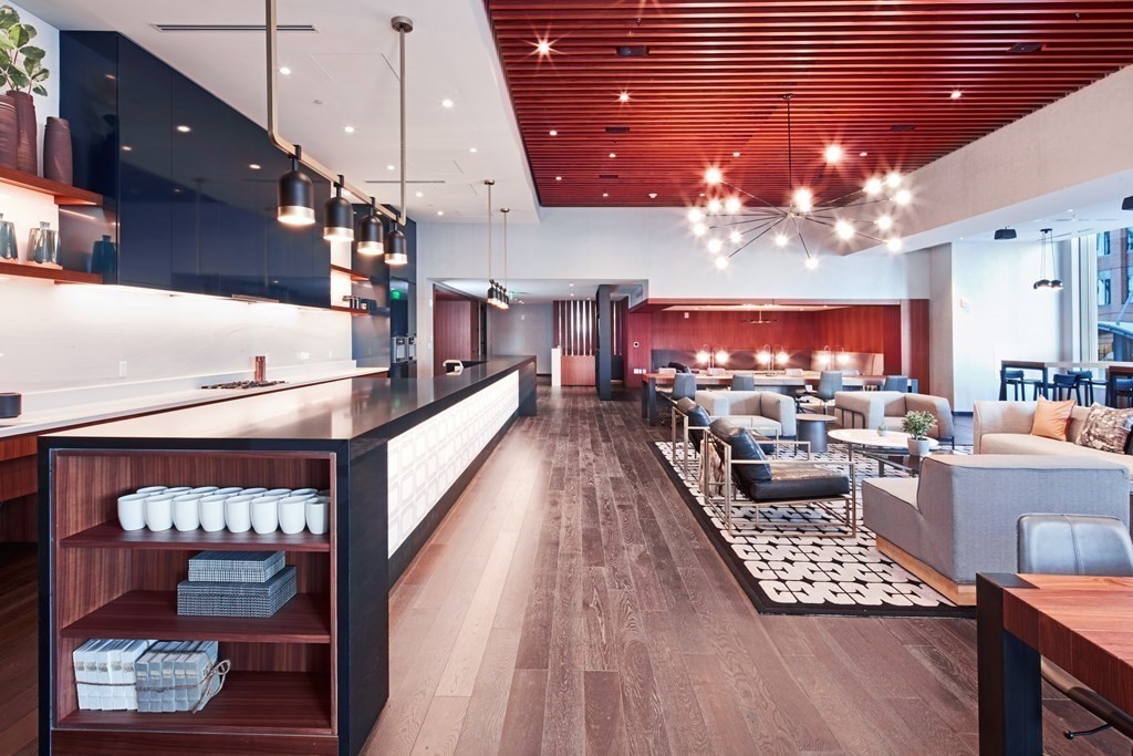 133 Seaport Blvd # 1009