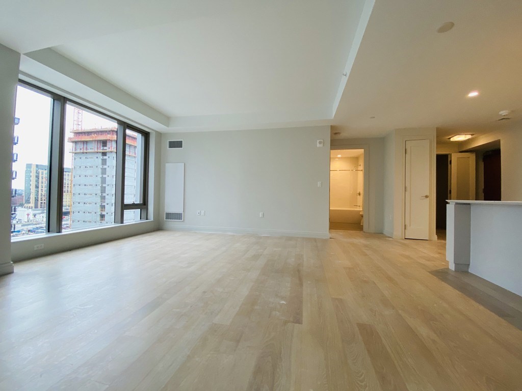 133 Seaport Blvd # 1009