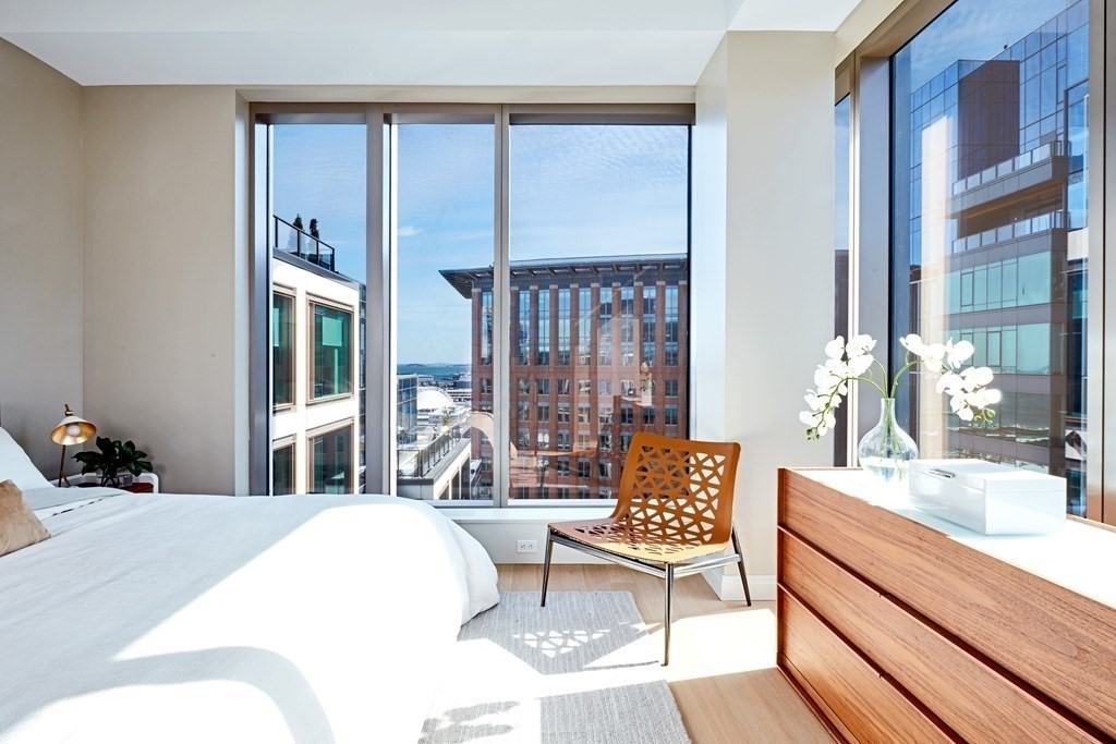 133 Seaport Blvd # 1009