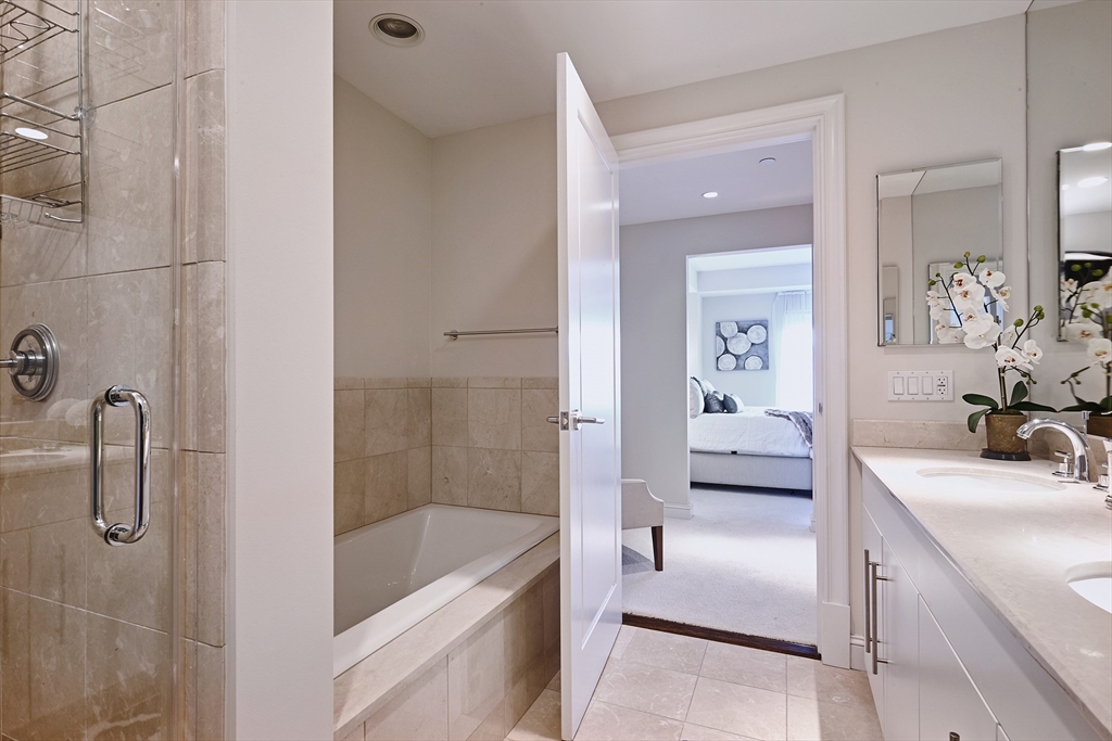 778 Boylston # 6B