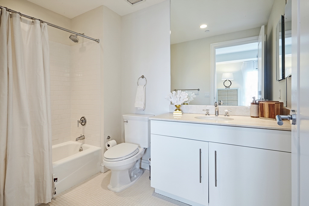778 Boylston # 6B