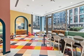 133 Seaport Blvd # 1509