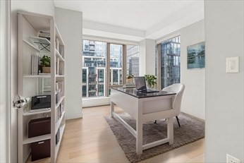 133 Seaport Blvd # 1509