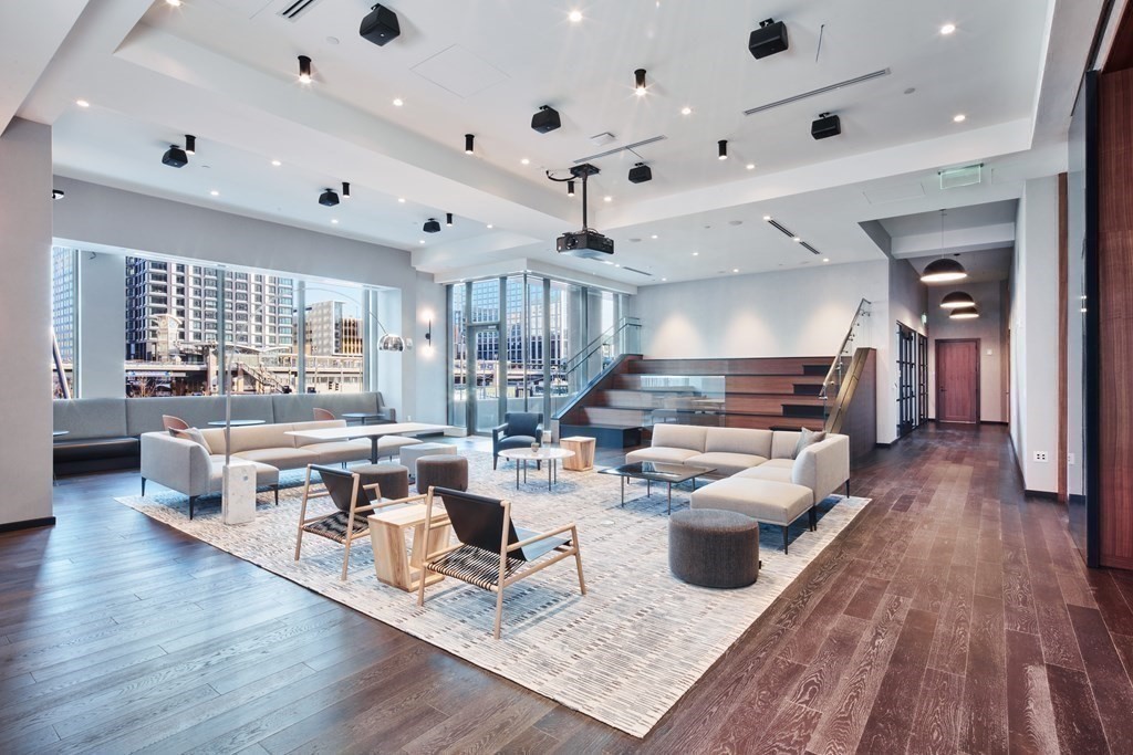 133 Seaport Blvd # 1801