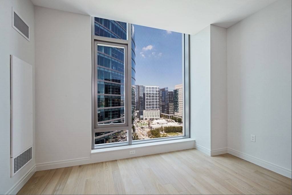 133 Seaport Blvd # 1801