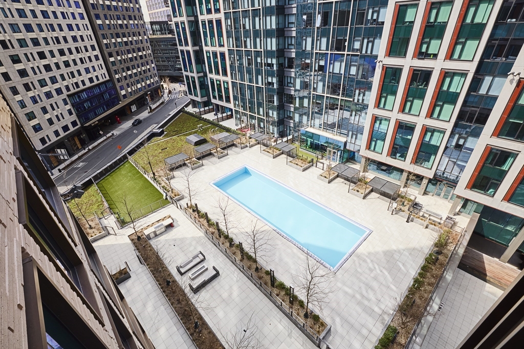 135 Seaport Blvd # 1109