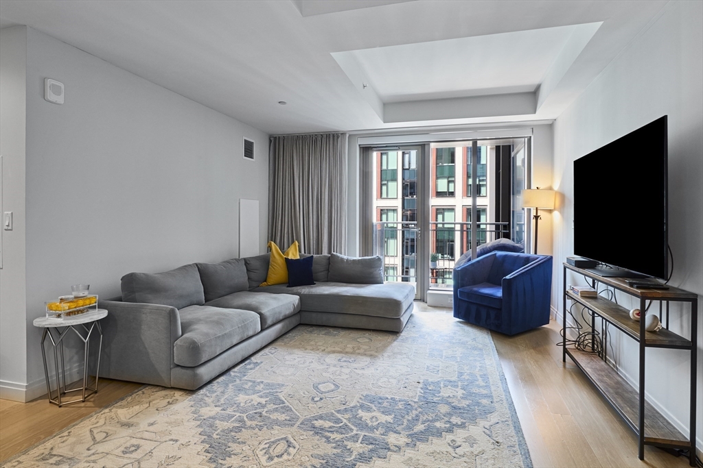 135 Seaport Blvd # 1109