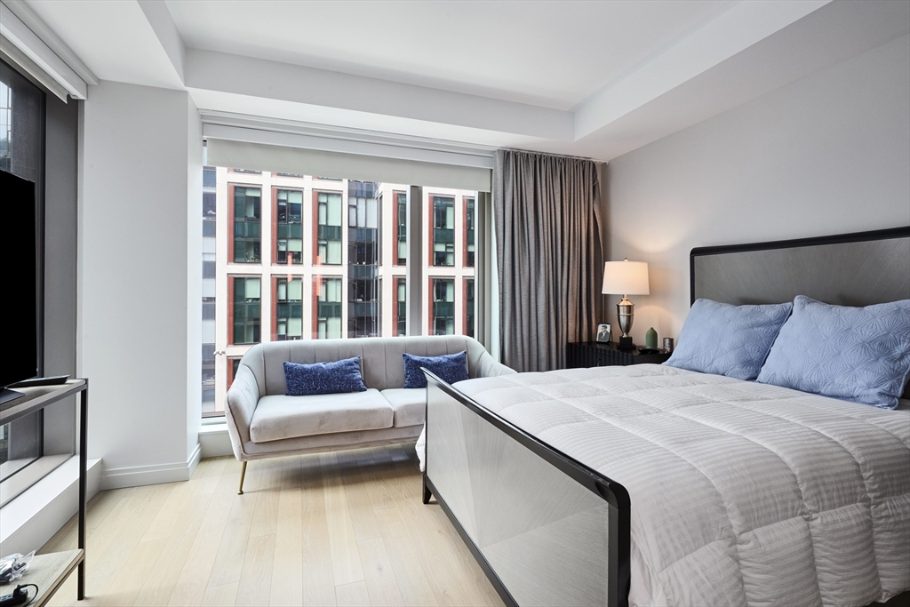 135 Seaport Blvd # 1109