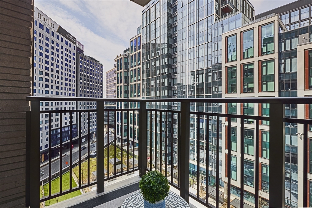 135 Seaport Blvd # 1109