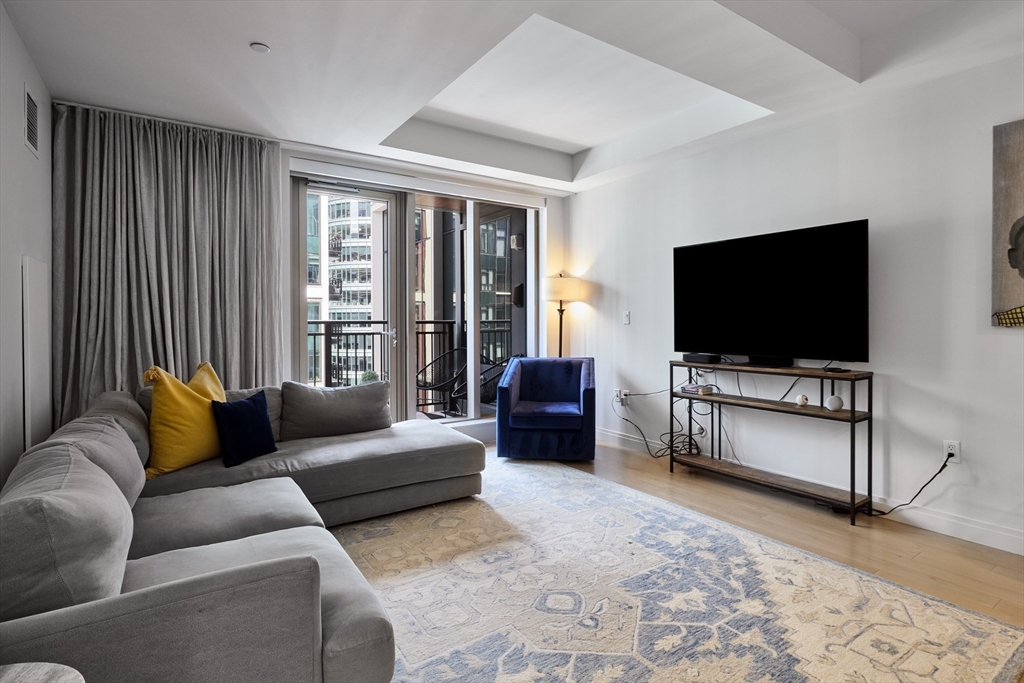 135 Seaport Blvd # 1109