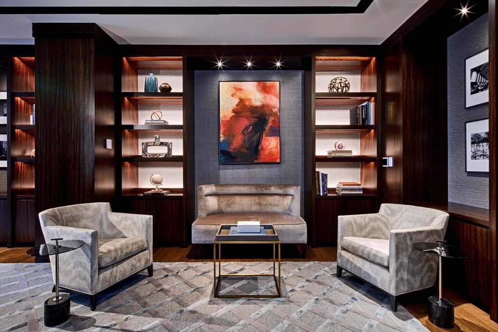 135 Seaport Blvd # 1109