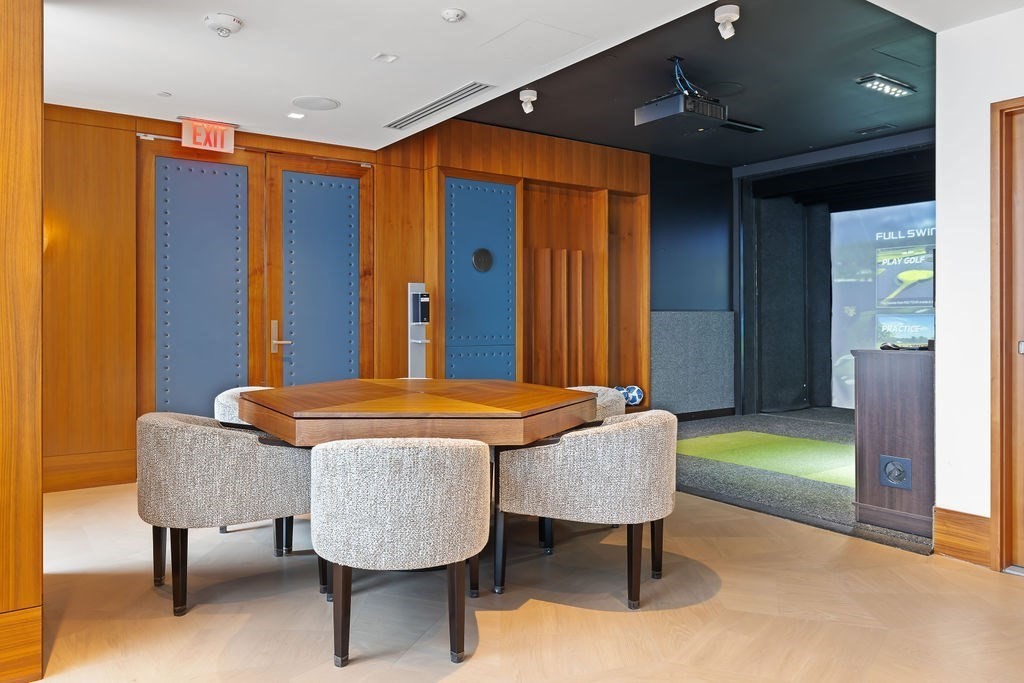 150 Seaport Blvd # 17A