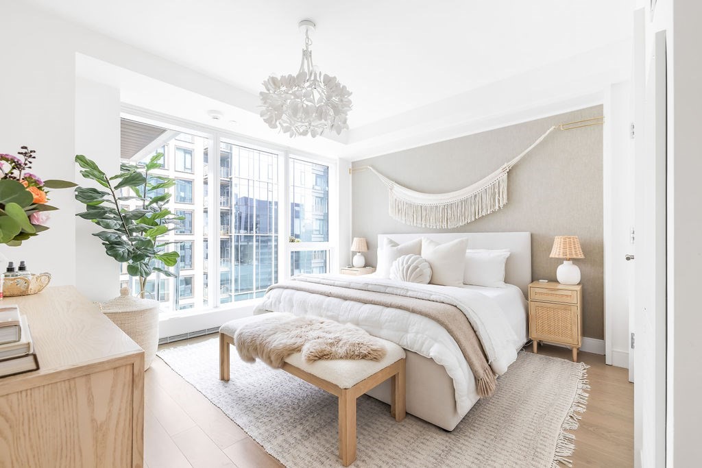 150 Seaport Blvd # 17A