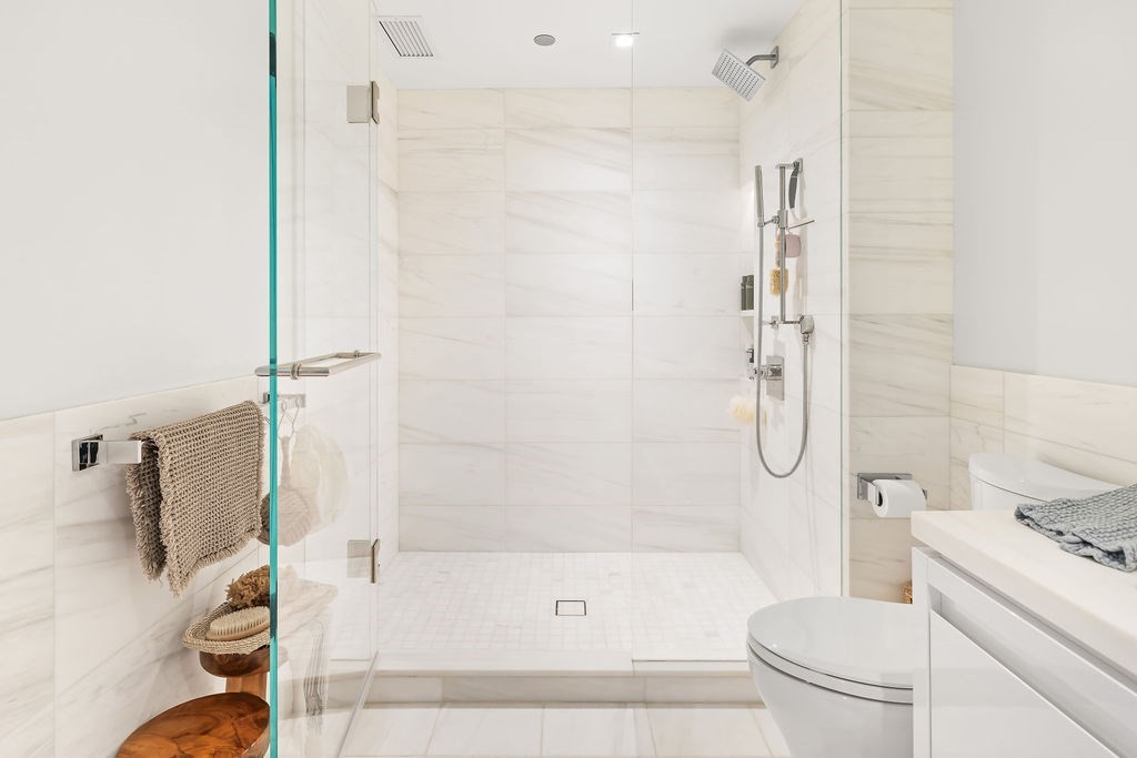 150 Seaport Blvd # 17A