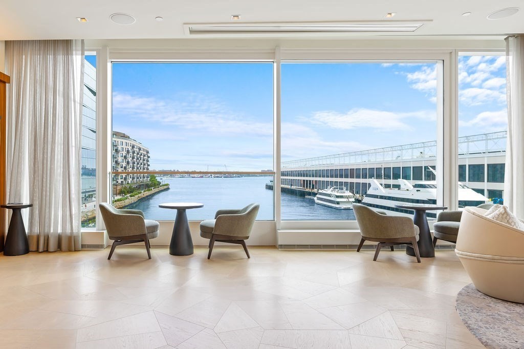 150 Seaport Blvd # 17A