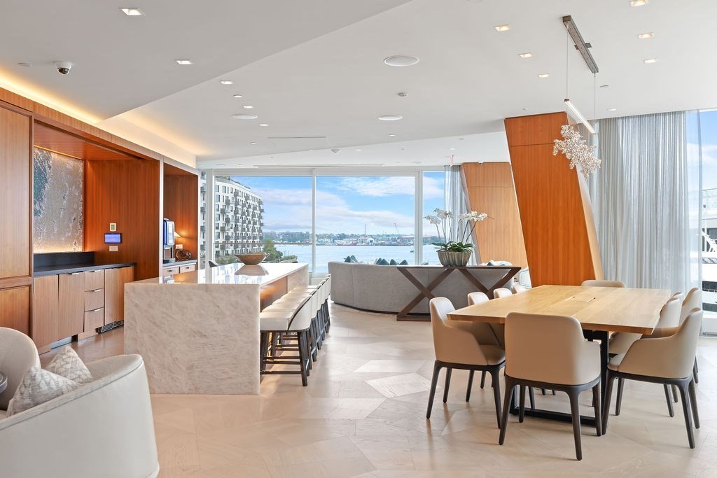 150 Seaport Blvd # 17A