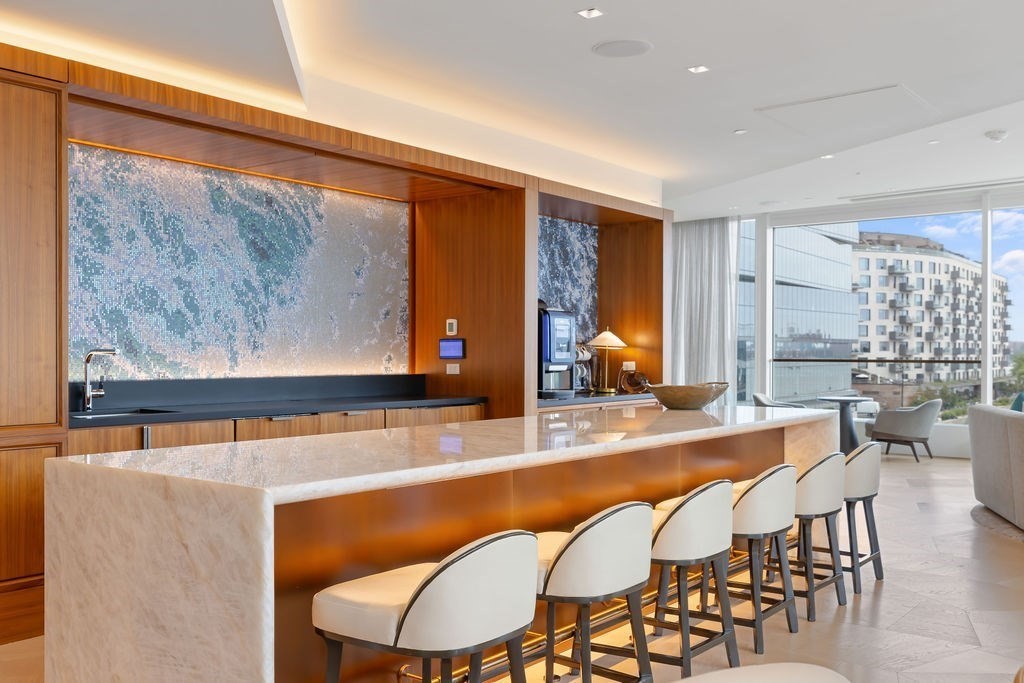 150 Seaport Blvd # 17A