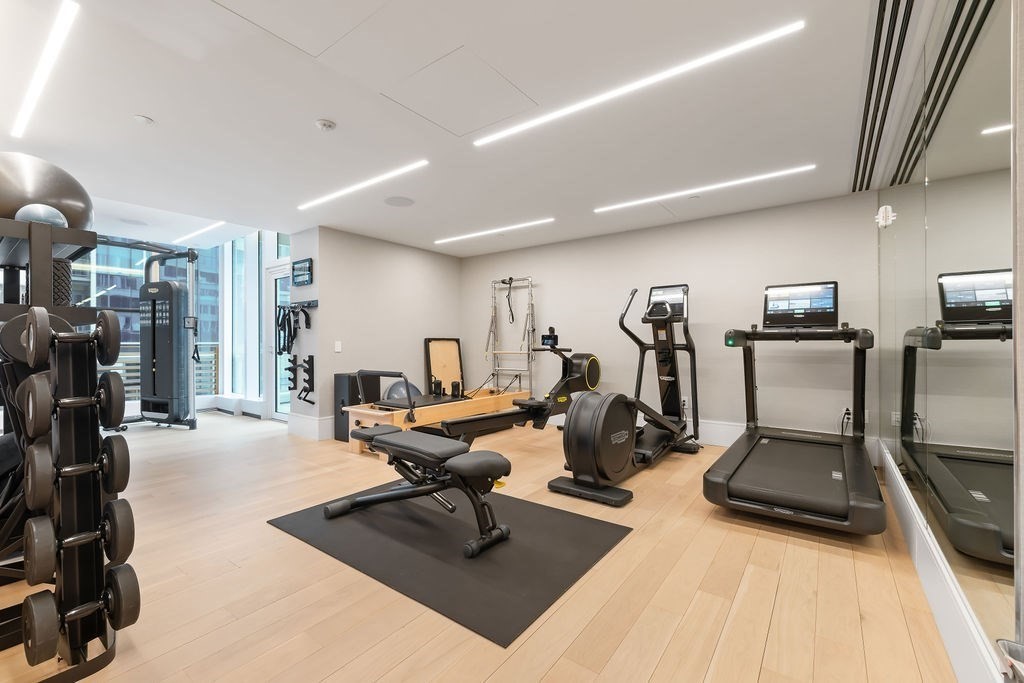 150 Seaport Blvd # 17A