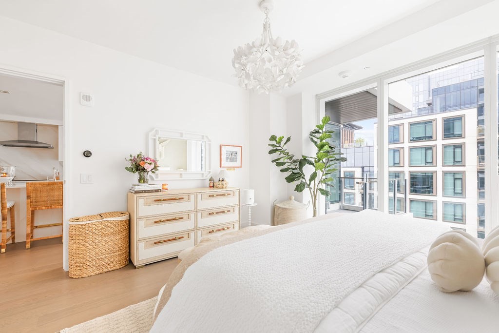 150 Seaport Blvd # 17A