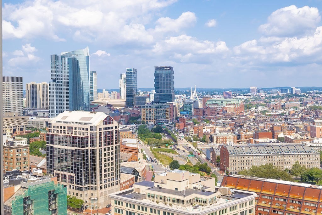 85 E India Row Unit: 31AB