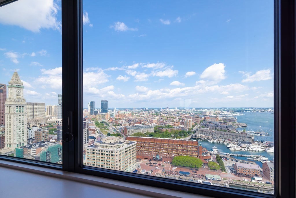 85 E India Row Unit: 31AB