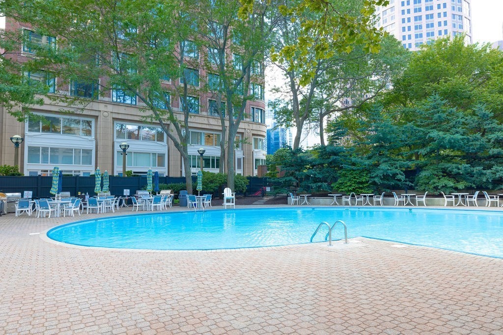 85 E India Row Unit: 31AB