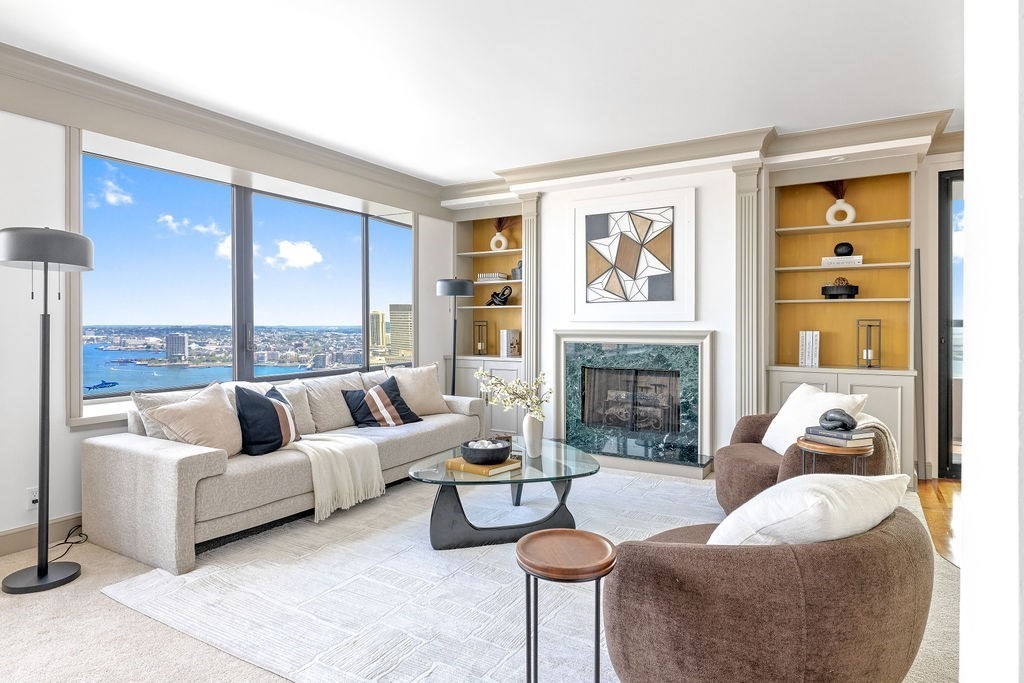 85 E India Row Unit: 31AB