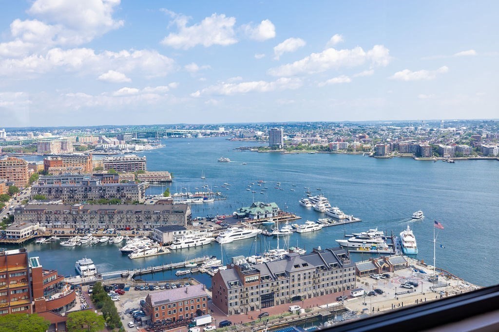 85 E India Row Unit: 31AB