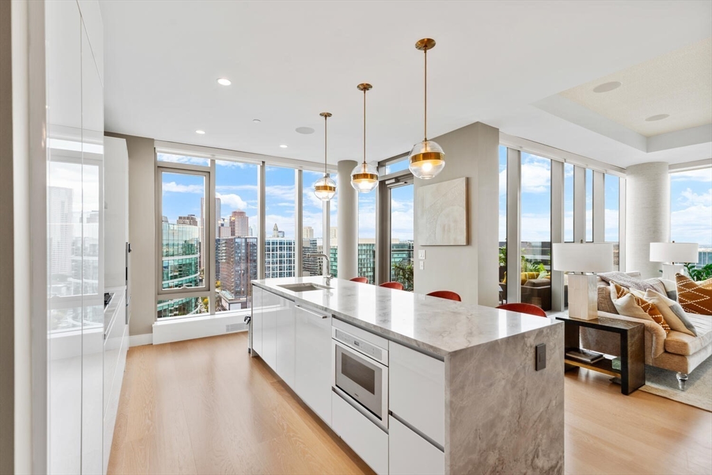 133 Seaport Blvd # 3A Unit: PH 3A