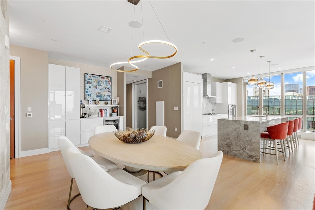 133 Seaport Blvd # 3A Unit: PH 3A