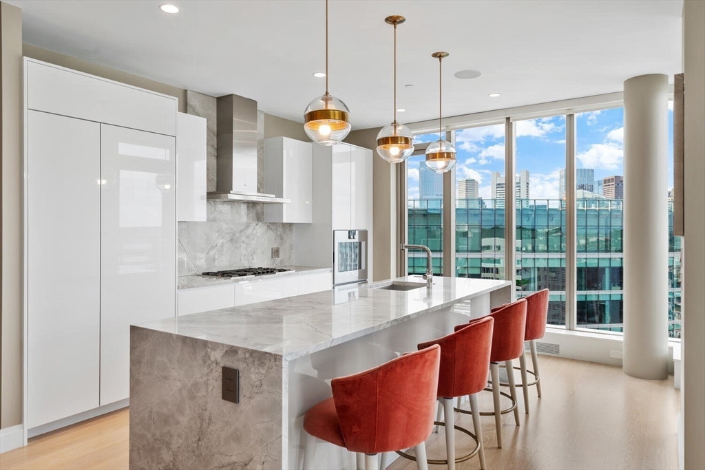 133 Seaport Blvd # 3A Unit: PH 3A