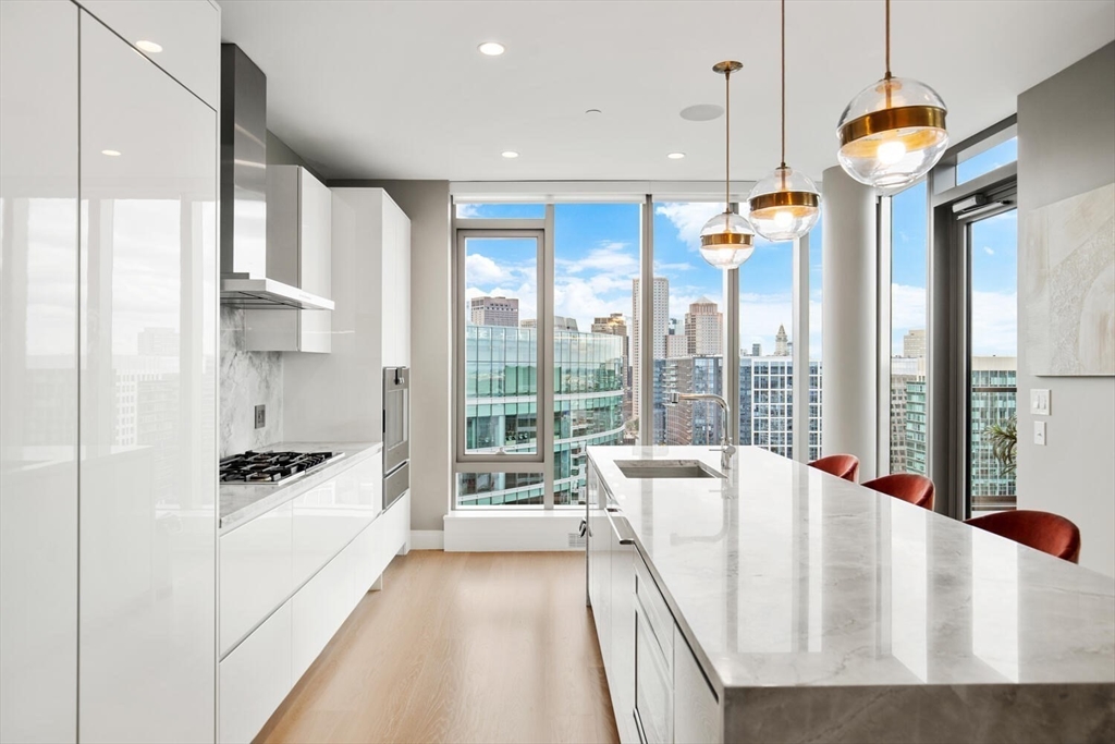 133 Seaport Blvd # 3A Unit: PH 3A