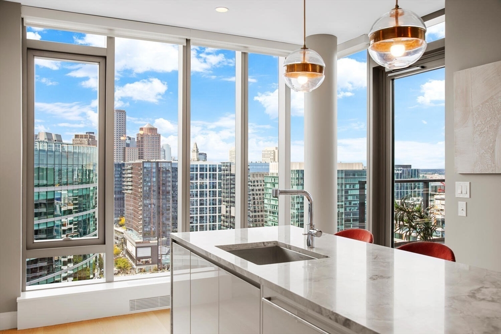 133 Seaport Blvd # 3A Unit: PH 3A